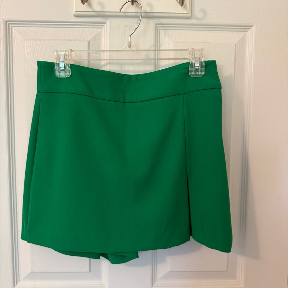 Zara Women’s Green Skort